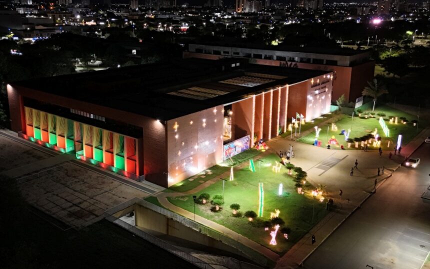 assembleia-legislativa-do-tocantins-inaugura-decoracao-natalina